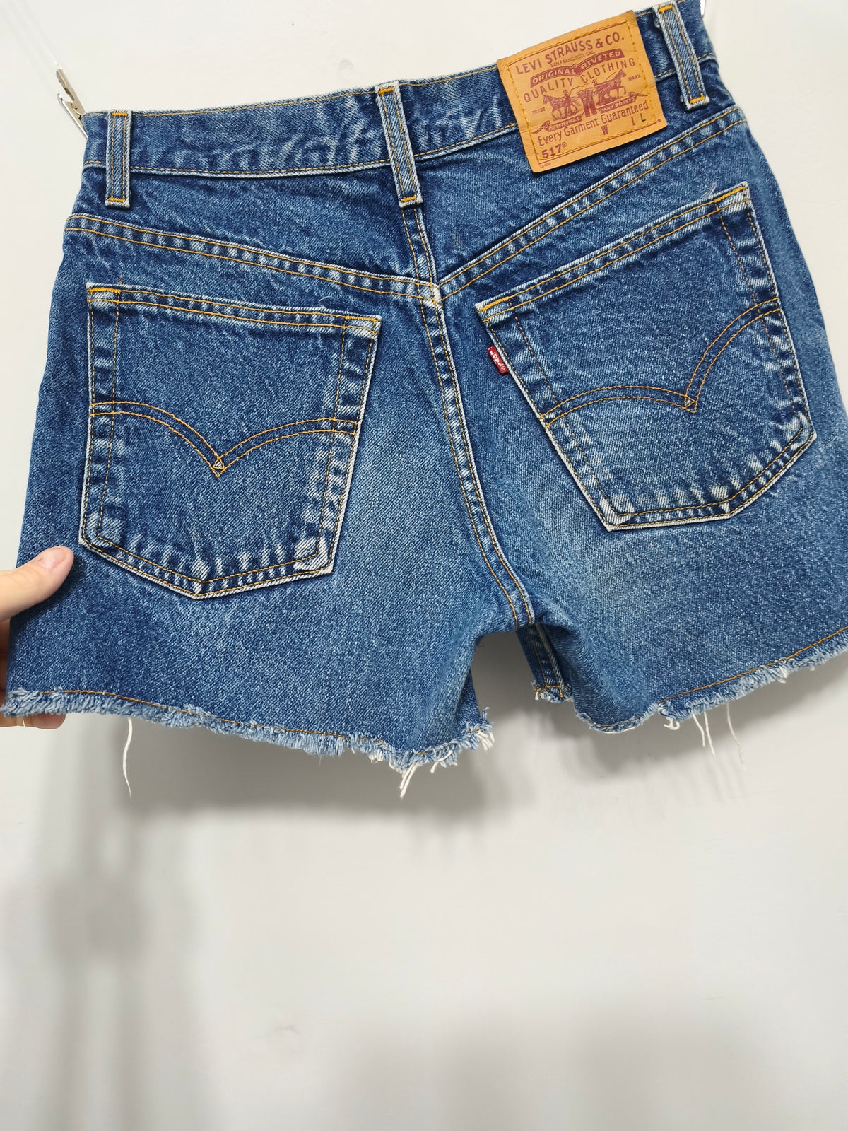 Vintage Levis 517 Blue Denim Shorts W30 Cut Off Raw Hem 90s Grunge Festival Y2K