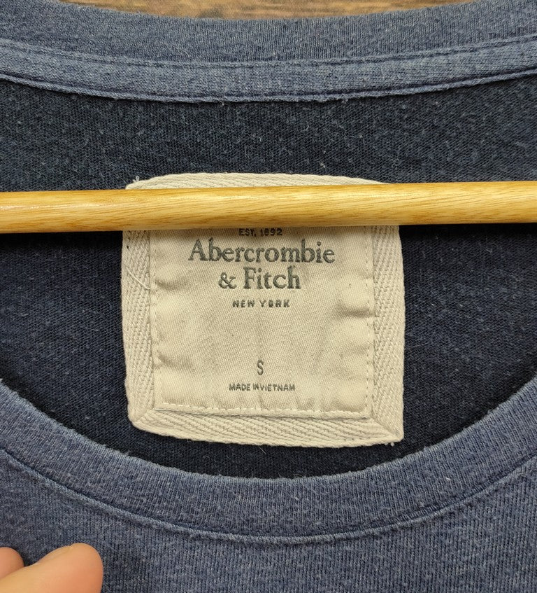Abercrombie & Fitch Blue Spellout Logo Graphic T-Shirt Women's Size S Y2K