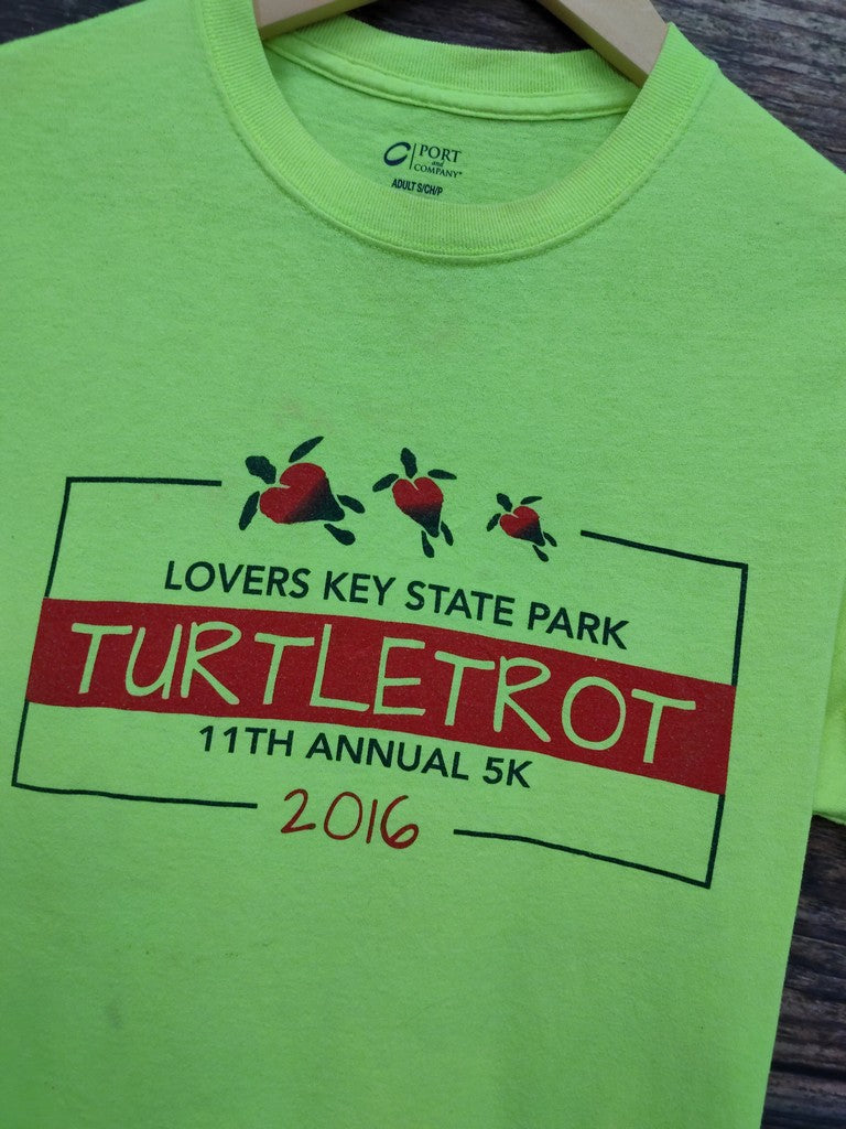 Port & Company Neon Green Lovers Key Turtle Trot 5K Graphic T-Shirt Men's Size S