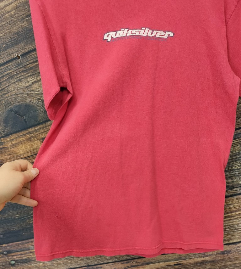 Vintage Y2K Quiksilver Boys Large Red Boardriding Logo Skate T-Shirt Kids 10-12