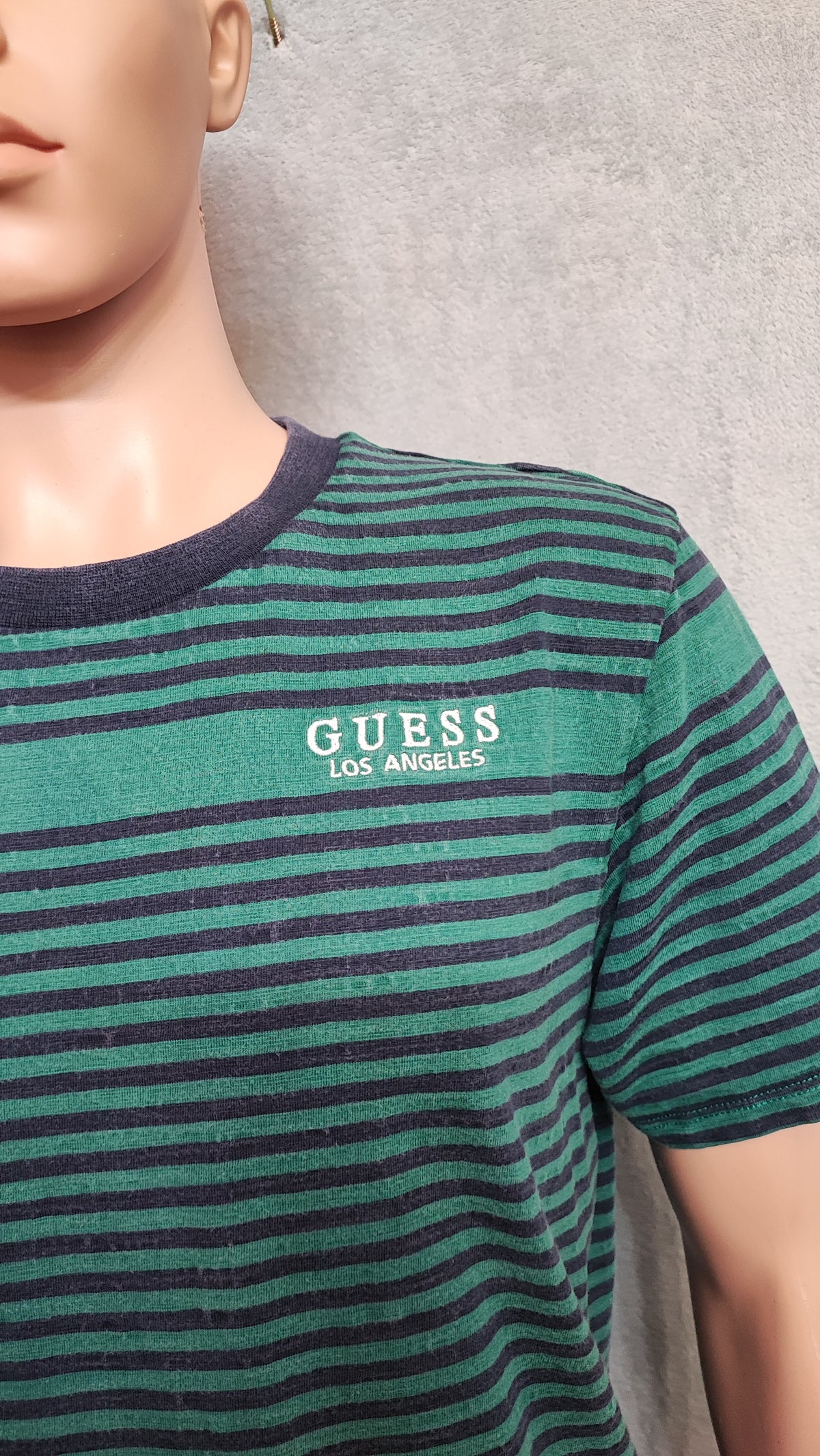 GUESS Originals Striped T-Shirt Green Navy Blue Mens Medium Retro Skater Tee