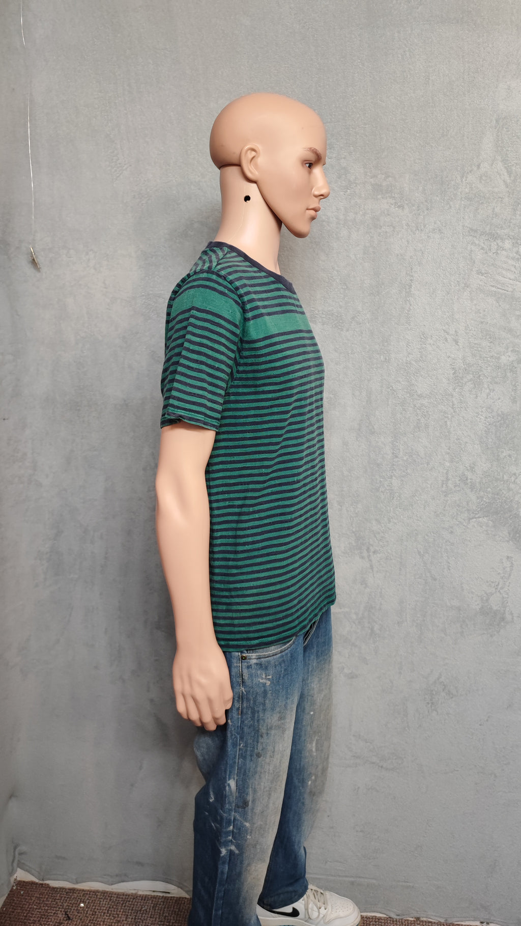 GUESS Originals Striped T-Shirt Green Navy Blue Mens Medium Retro Skater Tee
