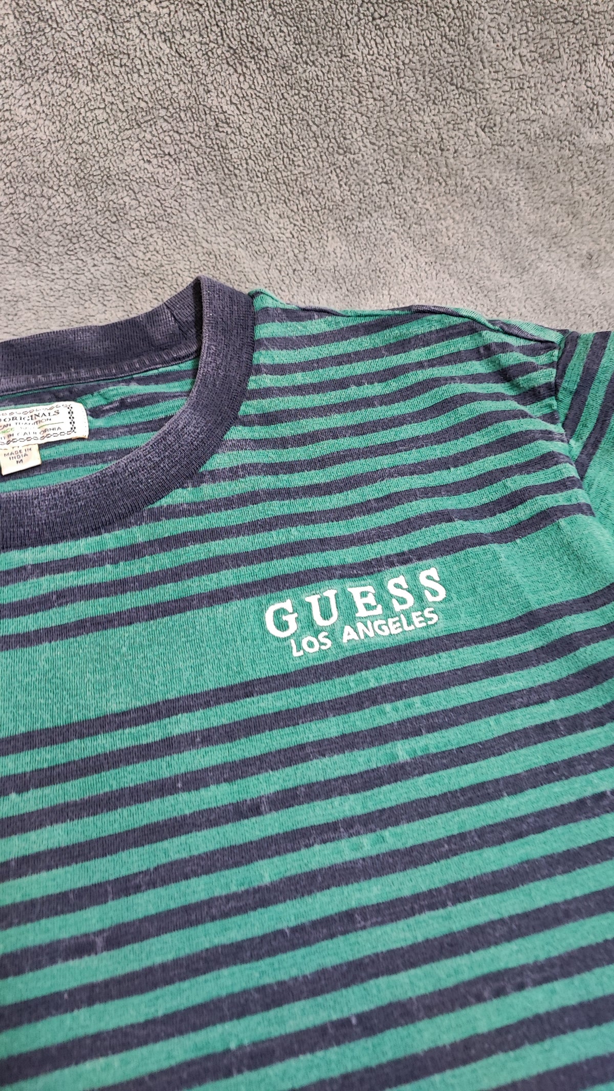 GUESS Originals Striped T-Shirt Green Navy Blue Mens Medium Retro Skater Tee