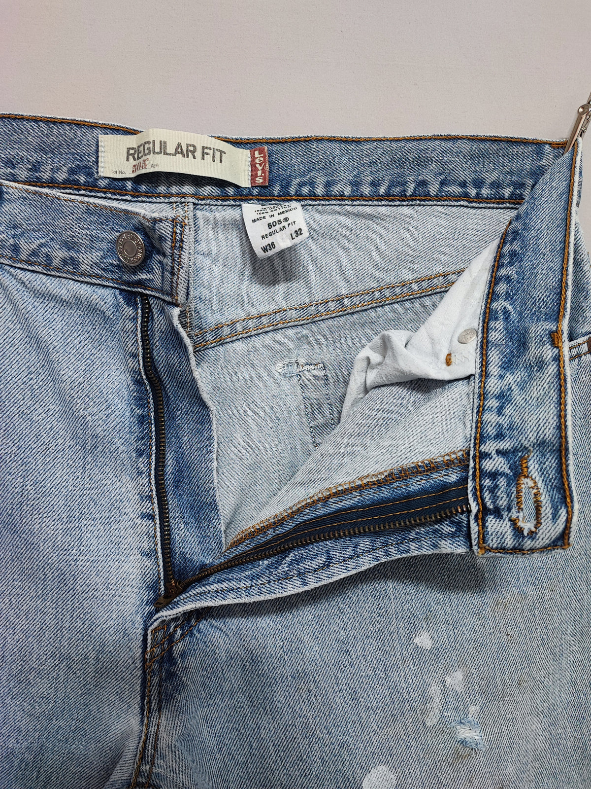 Vintage Levi's 505 Regular Fit Jeans Faded Blue Grunge Skater Men's W34 L31