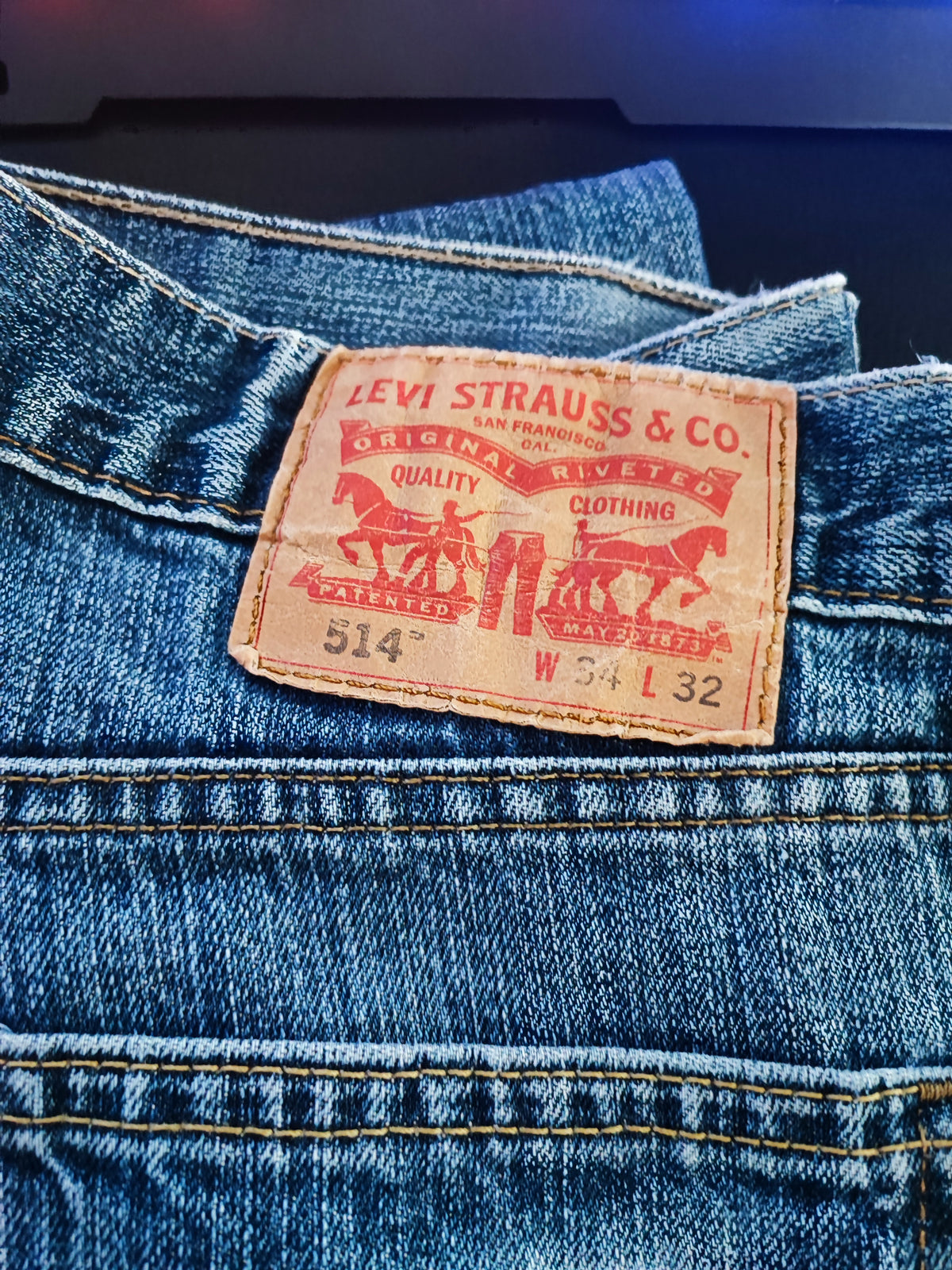 Vintage Levi's 514 Straight Leg Jeans Faded Navy Blue Grunge Skater Men's W34 L32