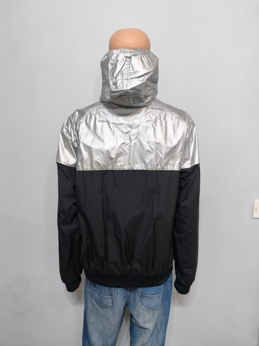 Vintage Nike "Big Shirt" Era Metallic Silver Foil & Black Swoosh Windbreaker XXL
